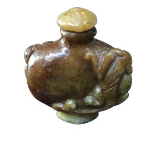 Jade Snuff Bottle (chinese)