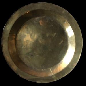 Large Hollow Dish In Lation Cast Around 1590. 42.5 Cm Diameter