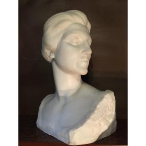 Art Deco Bust In Carrara Marble Circa 1926 