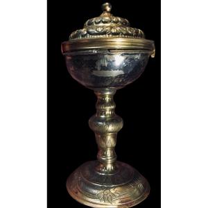 Small Vermeil Chalice, 17th Century. Height: 13.5 Cm 