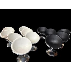 Set Of Late 20th Century "half-egg On Swivel Base" Designer Chairs