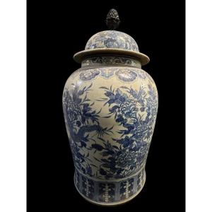 Very Large Chinese Porcelain Vase, Height: 90 Cm