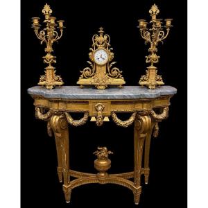 Elegant Gilded Wood Console In The 19th Century Louis XVI Style.