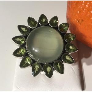 Silver, Prehnite And Peridots Ring