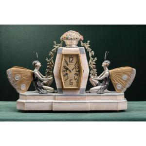 Art Deco Pendue