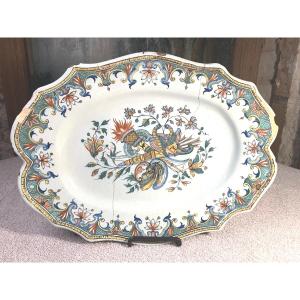 Rouen 18th Century - Wedding Plate, Kakiémon Decoration, Circa 1730/1740