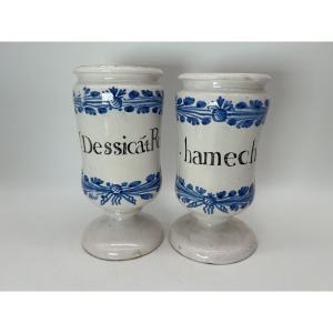 Nevers 18th Century - Apothecary - Pair Of Cannon Pots