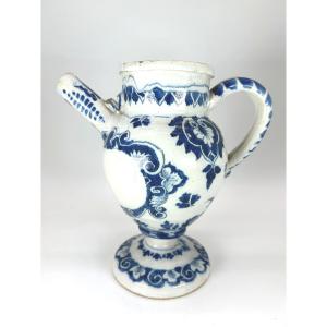 South France - Montpellier ? Early 18th Century - Chevrette With Rotating Decoration