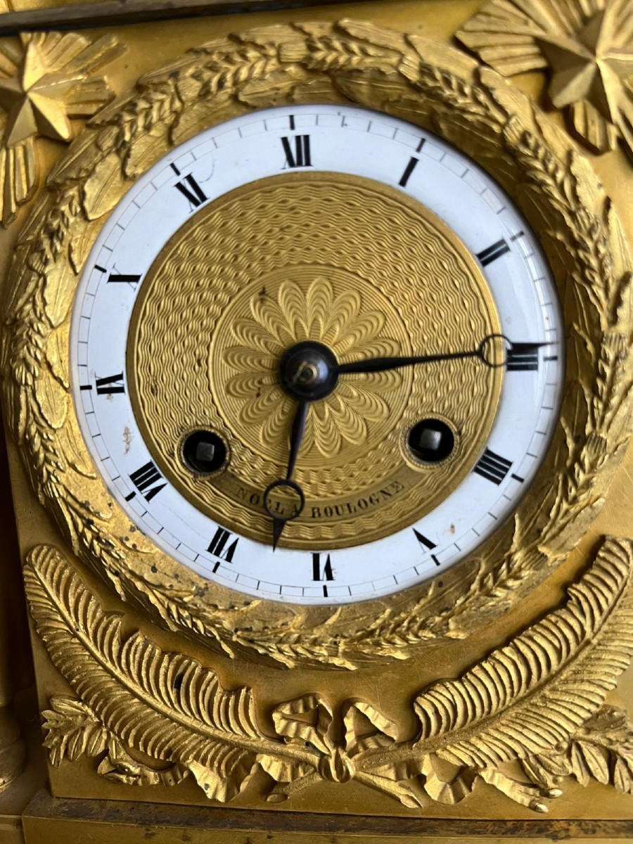 Pendola in bronzo dorato, Francia dopo 1812, cm 27 x 35 , ottimo stato conservativo -photo-3