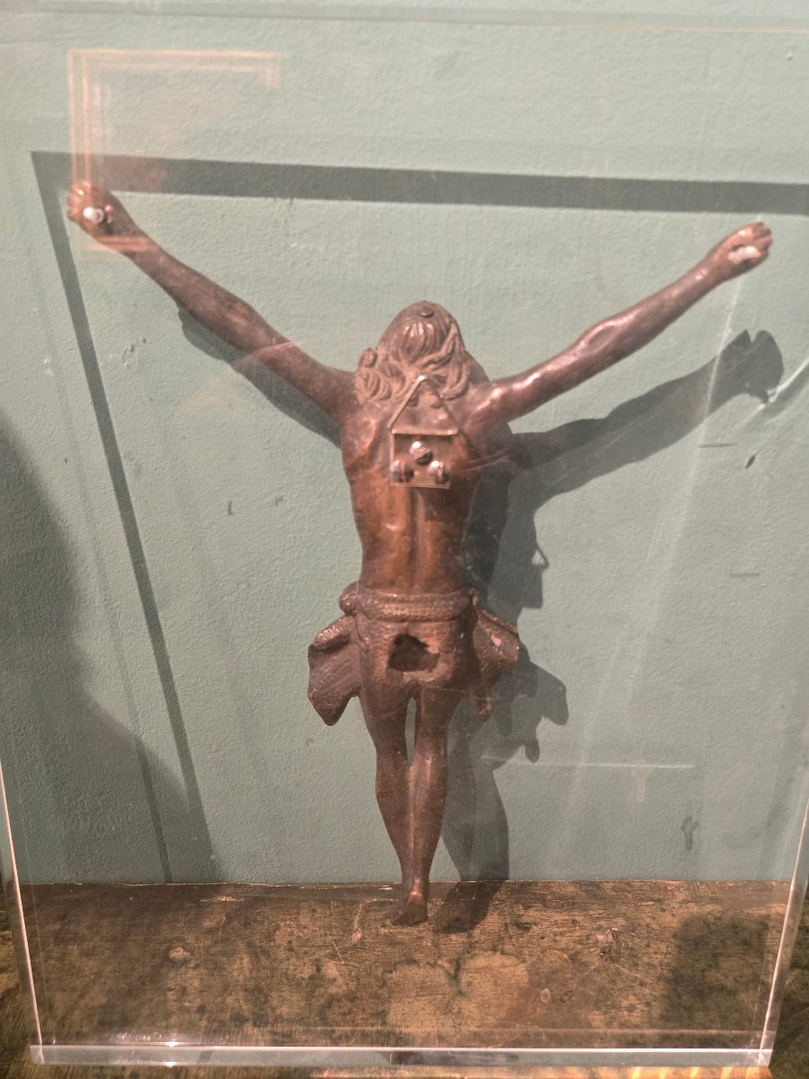 Figura di Cristo in bronzo, cm 28 x 20, montato su pannello di pexiglass, buono stato, fine 700-photo-2