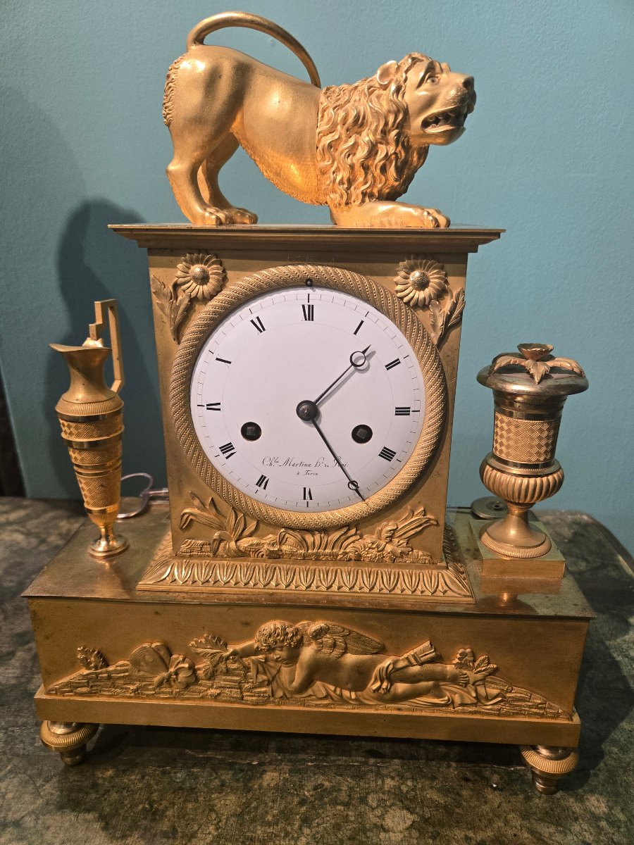 Orologio da tavolo in bronzo dorato, 1820 circa, quadrante porcellana Martina Torino, buono sta