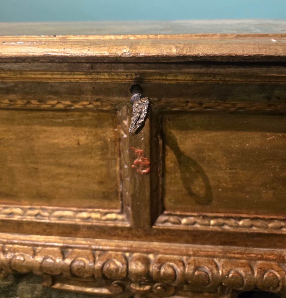 Cassetta in legno dorato, Italia  primi XVIII secolo, ceralacca, chiave, buono stato-photo-3