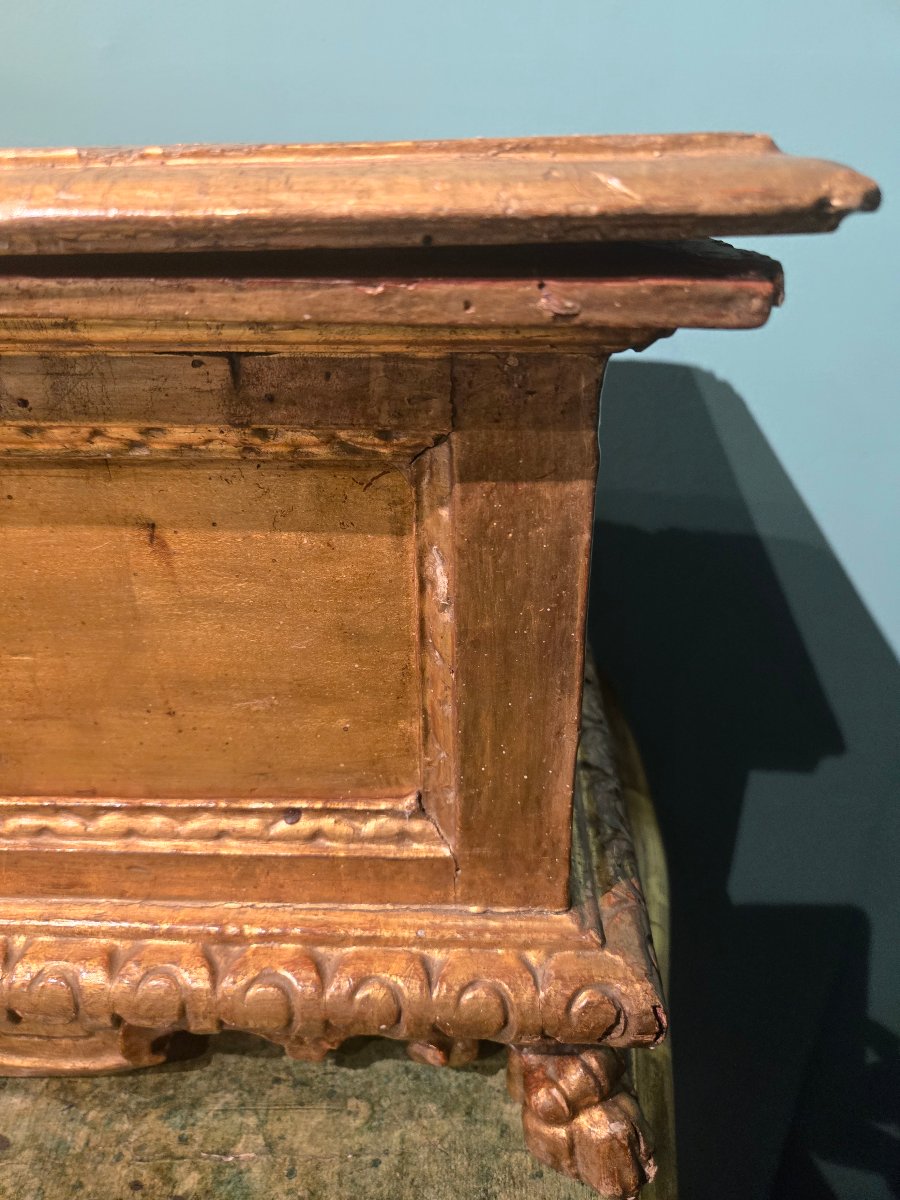 Cassetta in legno dorato, Italia  primi XVIII secolo, ceralacca, chiave, buono stato-photo-1
