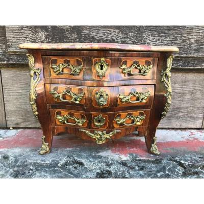 Regency Style Mastery Dresser Cubes Marquetry