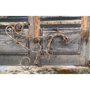Gallows - Wrought Iron Sign Holder