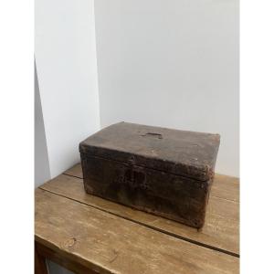 Leather-covered Box, Fine Size, 18th Century France