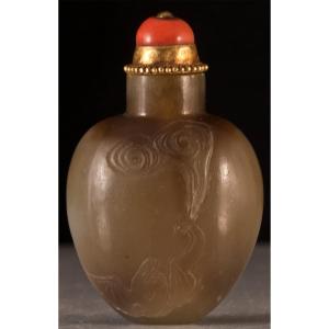Snuff Bottle Chisoise Pierre Dure Coral Mount 18k Gold Snuff Bottle