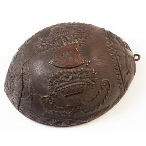 Half Corozo Nut With Flowered Escutcheon