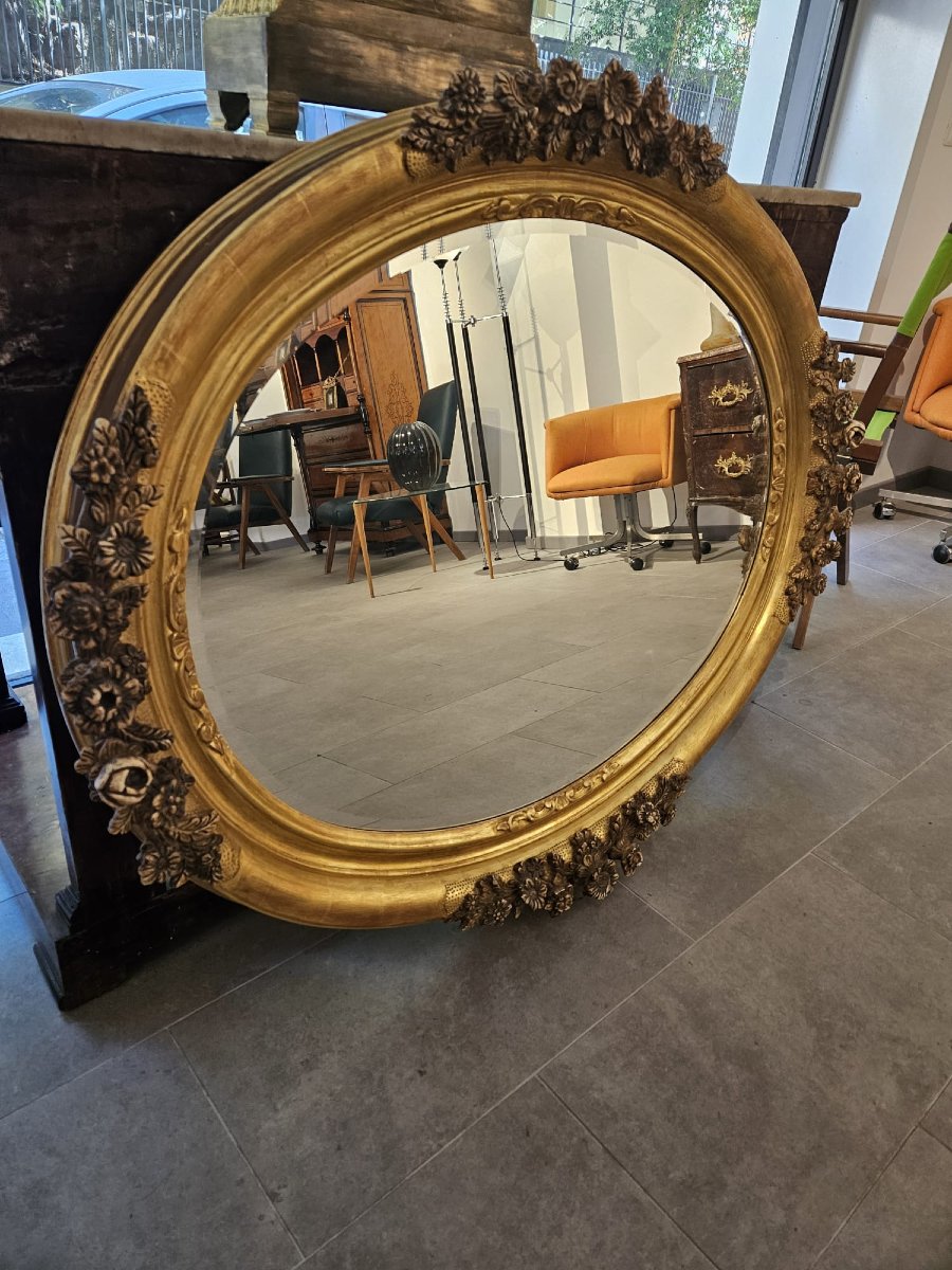 Specchiera in legno intagliato e dorato con fiori-photo-2