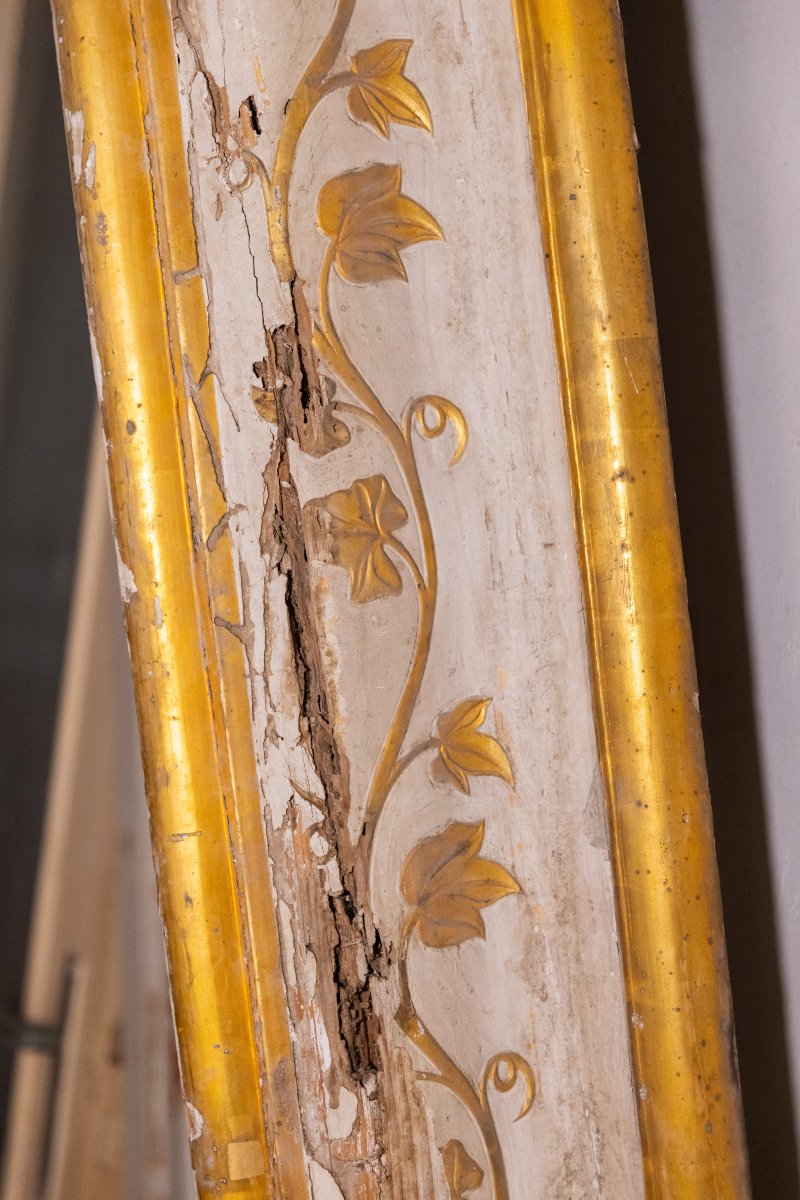 Stipiti e architrave in legno laccato e dorato -photo-2