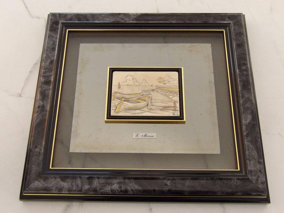 Bassorilievo su lastra argento dipinto a mano realizzato dal Lamberto Moroni