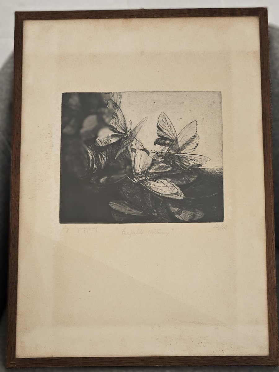 Trittico "Farfalle notturne" composto da n.3 stampe firmate Guzzone-photo-2