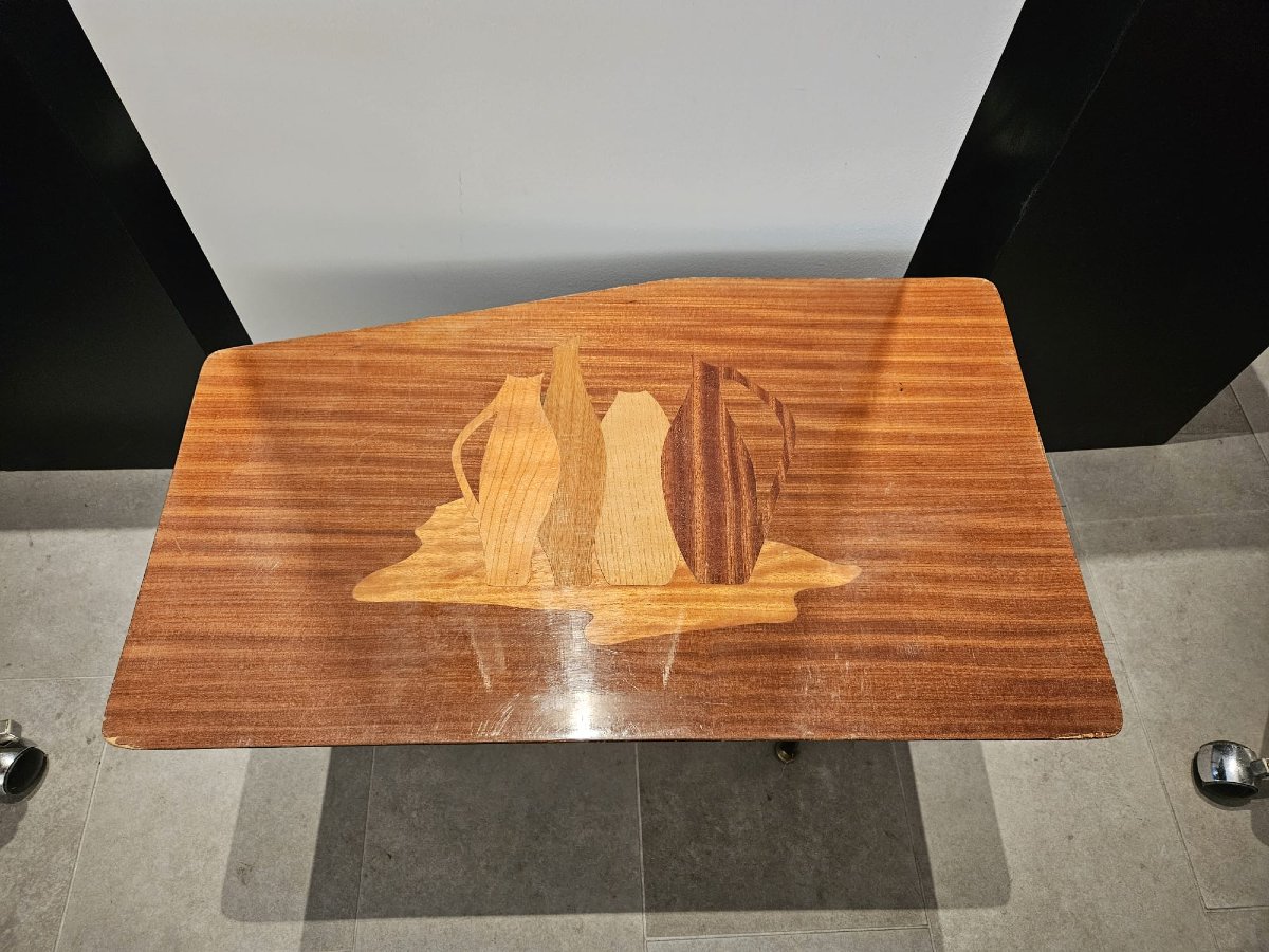 Tavolo da caffè basso in legno intarsiato modanato-photo-3