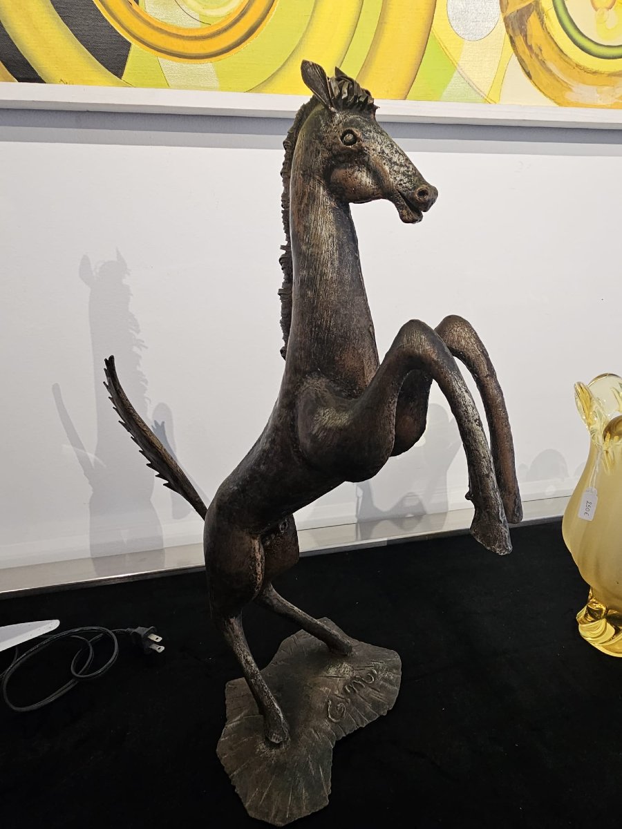 Scultura Brutalista "Cavallo Rampante" firmata G. M., fine del XX Secolo