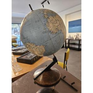 Mappamondo vintage di produzione tedesca