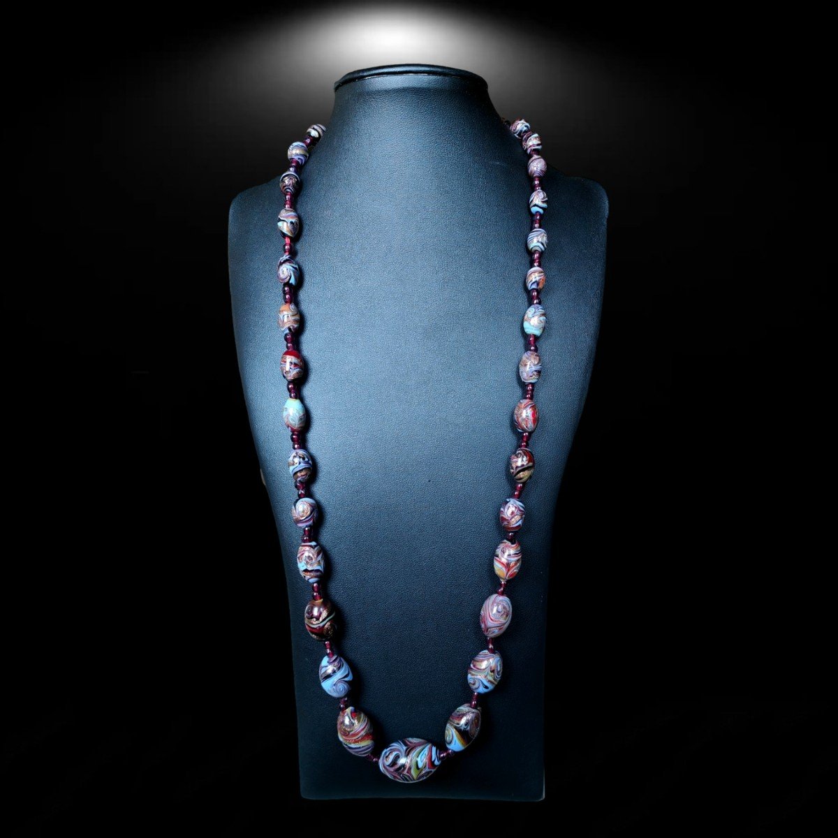 Antica Collana Lunga in perle di vetro di Murano