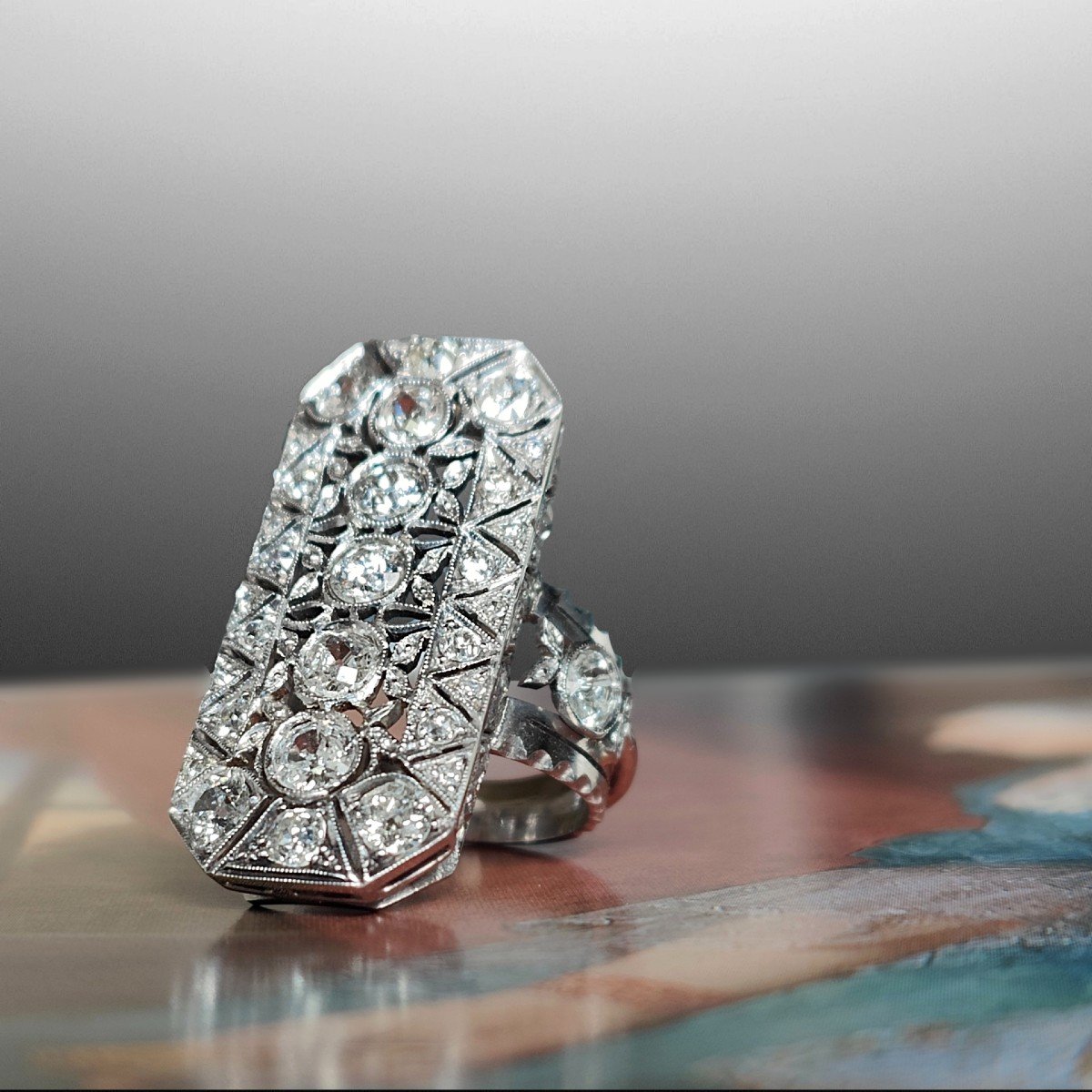 Splendido anello Art Déco in platino con 4.45 ct di diamanti. C 1920-photo-4