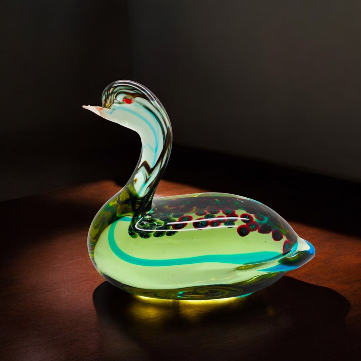Antonio Da Ros (1936-2012) per Cenedese, Anatra in Vetro al Neodimio Sommerso con Murrine fuse.-photo-2