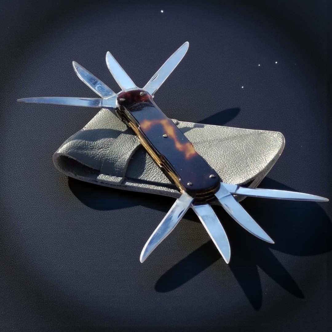 Bel Coltello da tasca multilama a 8 lame Interamente Realizzato A Mano