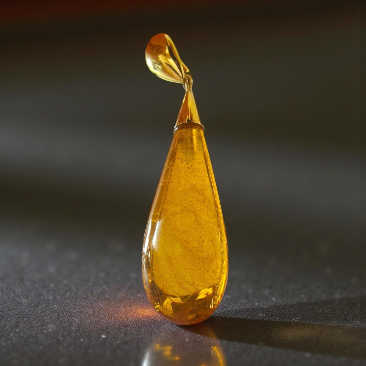 Orecchini Pendenti A Goccia in Ambra ed oro 18kt-photo-3