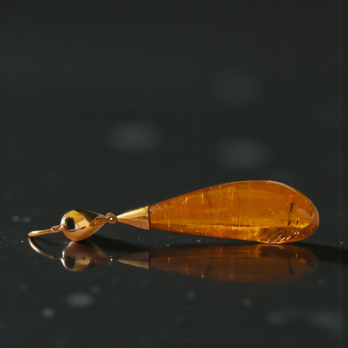 Orecchini Pendenti A Goccia in Ambra ed oro 18kt-photo-1