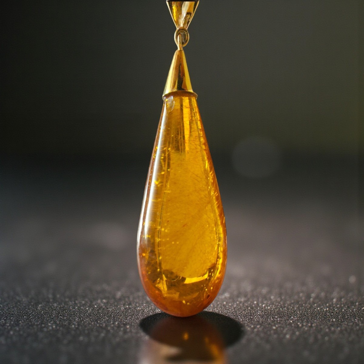 Orecchini Pendenti A Goccia in Ambra ed oro 18kt-photo-2