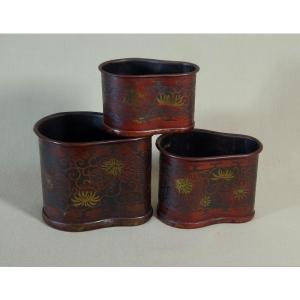 Japan 19th Century, Meiji Period, Three Measures Or Cups In Patina Copper Engraved With Flowers In Acid