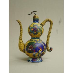 China 19th Century, Ewer In Cloisonné Enamels, Double Gourd Shape, Or Cucurbit