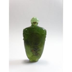 Beautiful Snuff Bottle From 19th Century In Green Spinach Jade, Gourd Shape With Flattened Belly