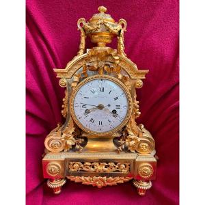 Gilt Bronze Clock "fox, Clockmaker To His Highness The Duke Of Bourbon" 18/19 Cent. XVI Style