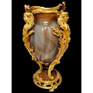 French Vase In Gilt Bronze And Agathe