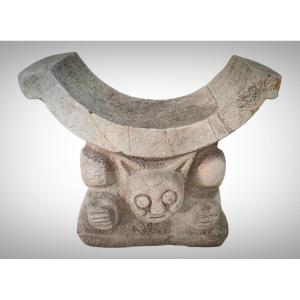 Manteña Chair Of Power Cachique Of Prehispanic Ecuador