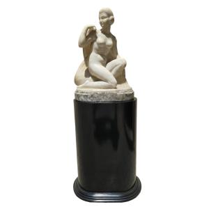 Elegant Art Deco Sculpture In Alabaster Symbolizing A Dancer