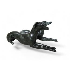 Pair Of Elegant 1950s Italian Greyhound Statues In Green Patinated Bronze