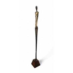 Bronze Sculpture In The Style Of Nando Kallweit – Dimensions: 110 X 13 X 13 Cm