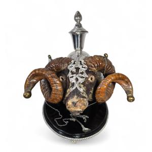Victorian Snuffbox With Mounted Ram's Head – 19th Century