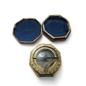 A Portable German Sundial In Gilt Brass From The 18th Century, Signed "j. Vogler"