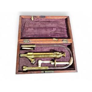 Antique 19th-century Medical Instrument For Gastric Lavage And Enemas, In Its Gold Case