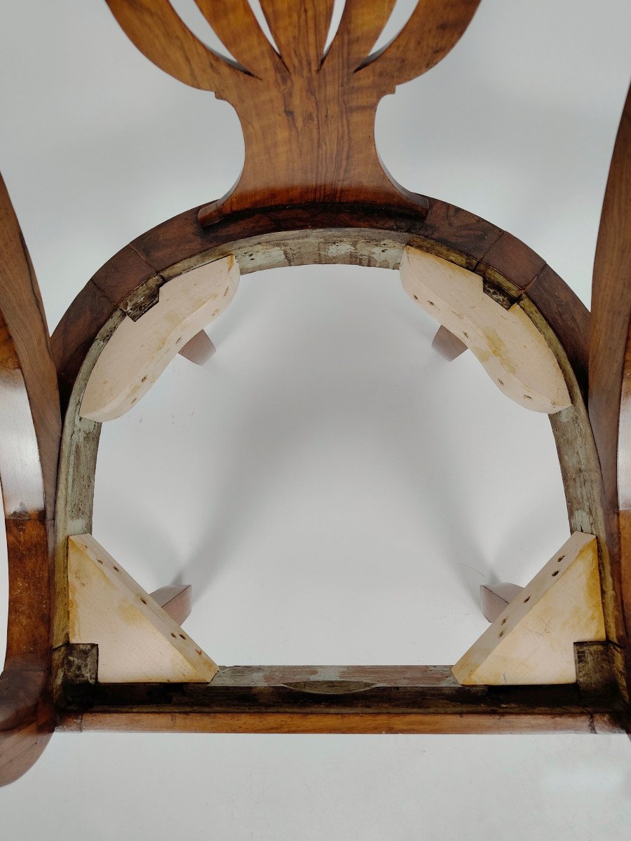 Poltrona in legno di noce del XIX secolo di epoca Biedermeier-photo-4