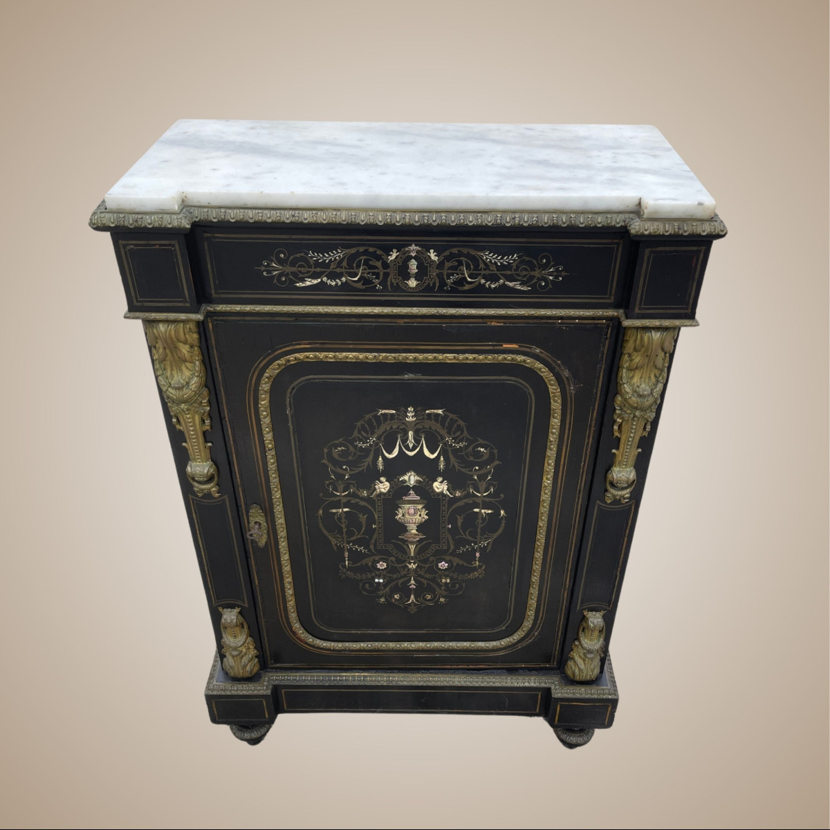 Credenza in stile Napoleone III, produzione francese, fine XIX secolo
